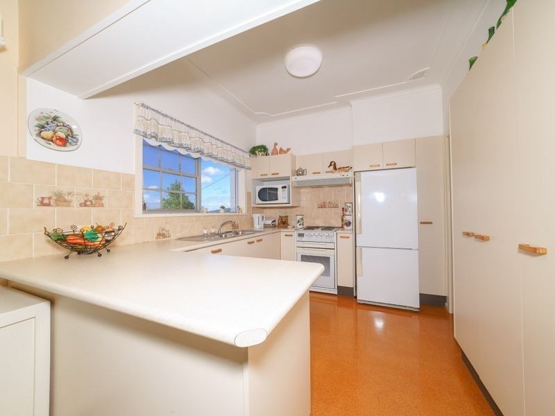 69 Caroline Street, East Gosford NSW 2250