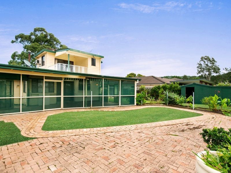 39 Bayline Drive, Point Clare NSW 2250