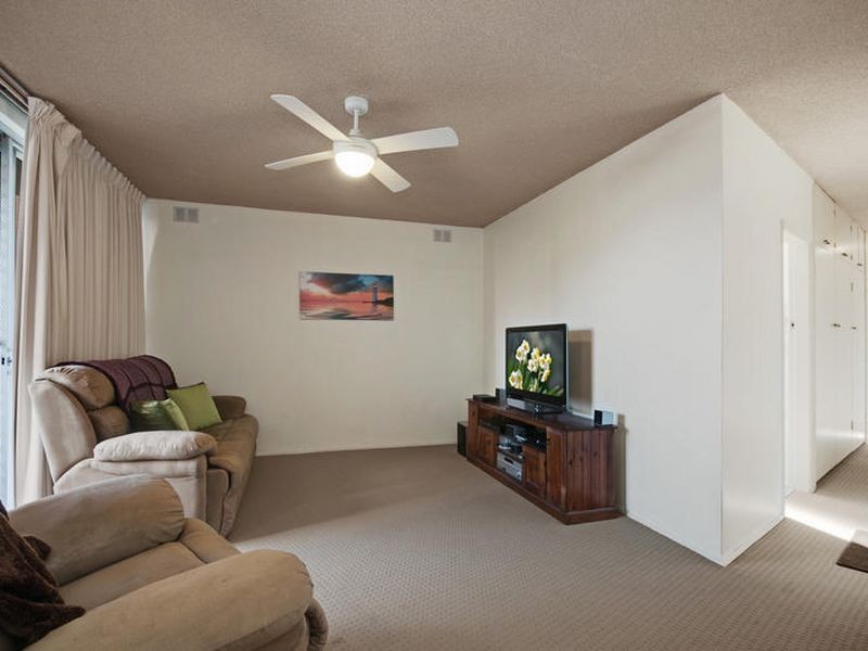 2/146 Albany Street, Point Frederick NSW 2250