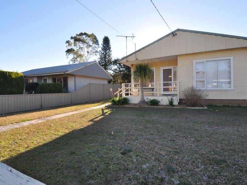 11 Dalton Street, Wyoming NSW 2250