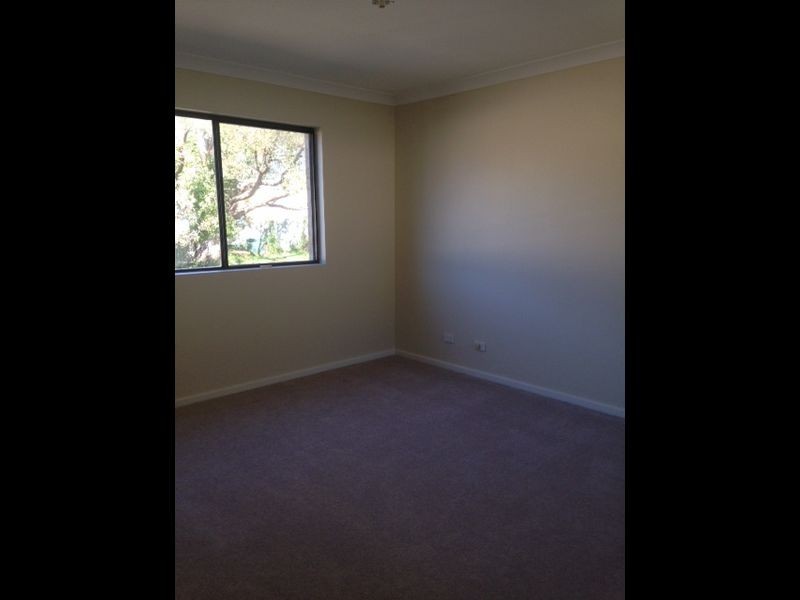 7/111 Faunce Street, Gosford NSW 2250