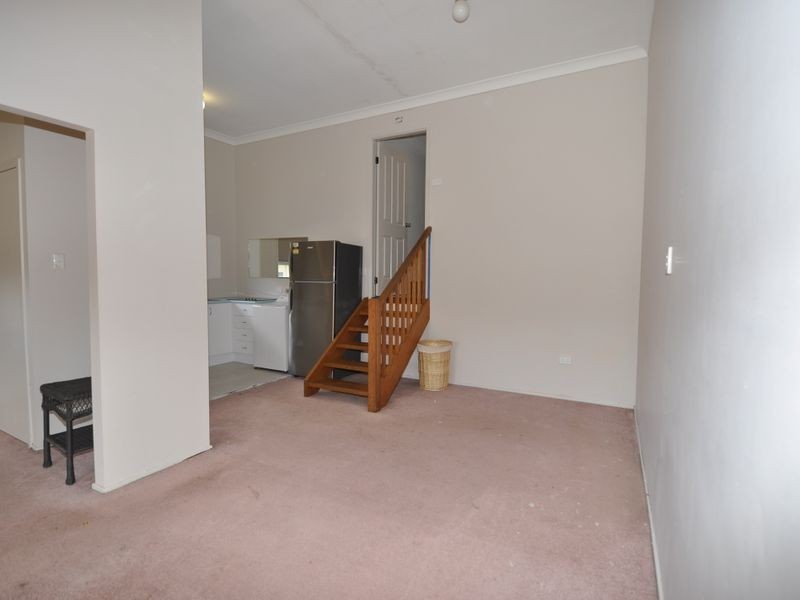 2 Bellbowrie Ave, Narara NSW 2250