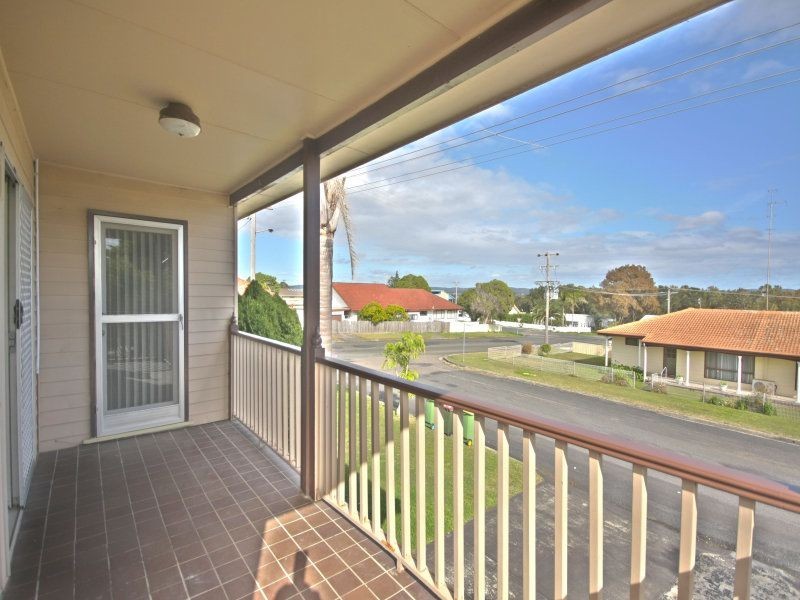 6 Fairview Avenue, The Entrance NSW 2261