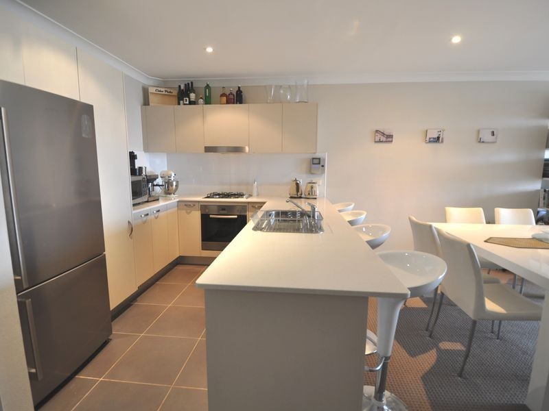 2/89 Faunce Street, West, Gosford NSW 2250