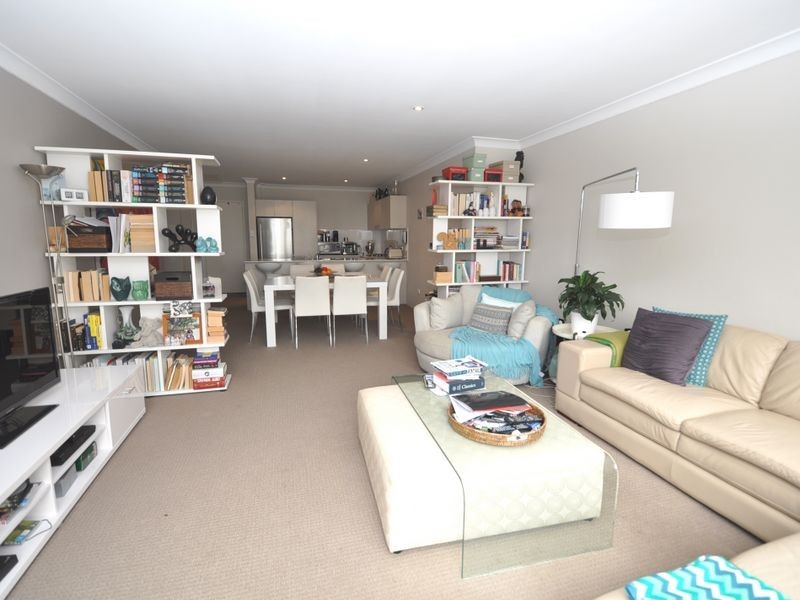 2/89 Faunce Street, West, Gosford NSW 2250