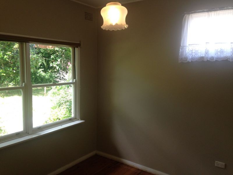 13 Lynn Avenue, Point Frederick NSW 2250