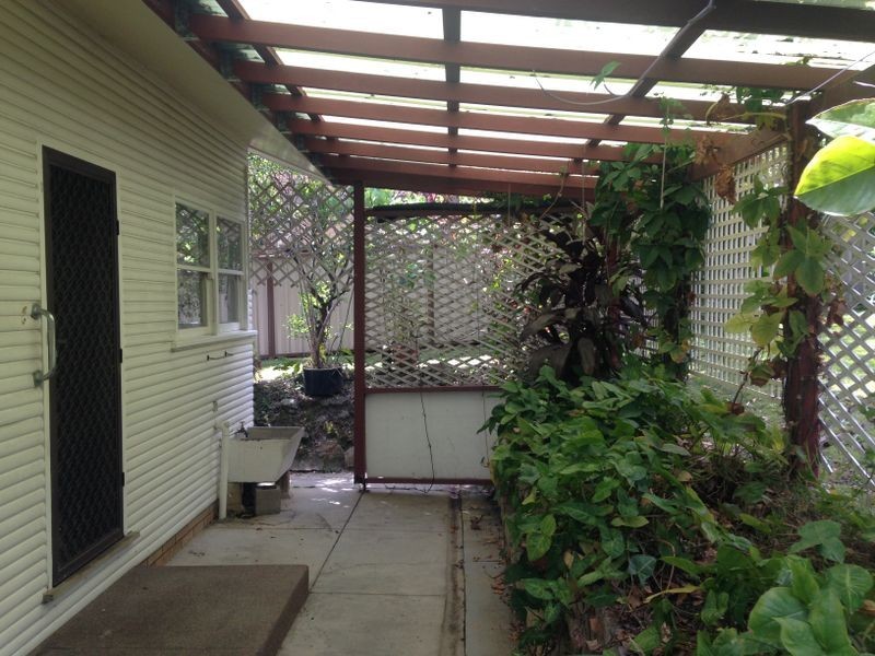 13 Lynn Avenue, Point Frederick NSW 2250