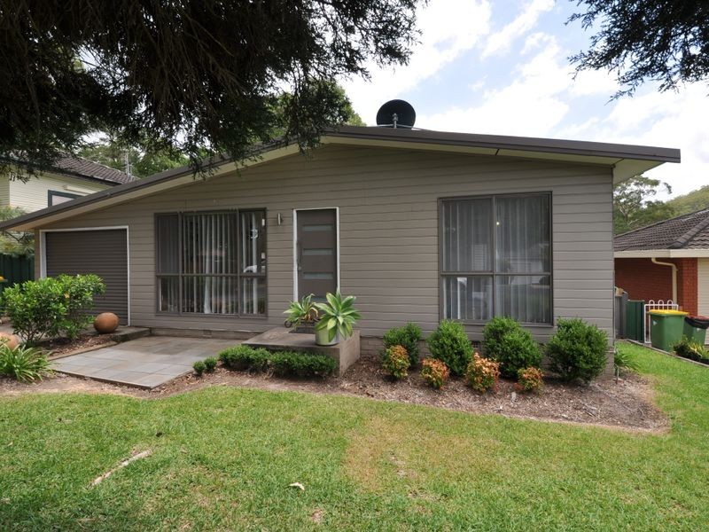 22 Sunset Street, Wyoming NSW 2250