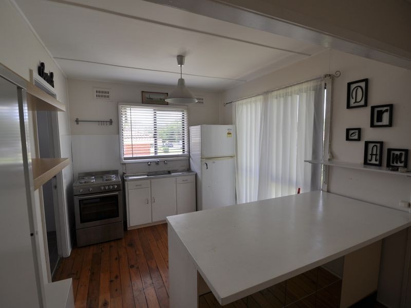 22 Sunset Street, Wyoming NSW 2250