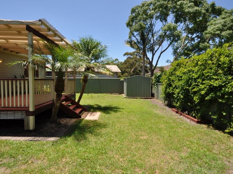 6 Yates Road, Ourimbah NSW 2258