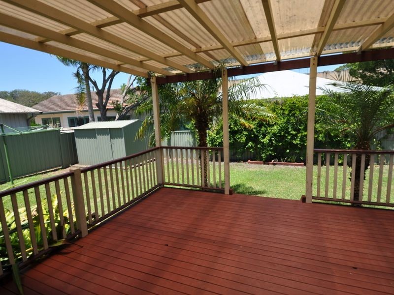 6 Yates Road, Ourimbah NSW 2258