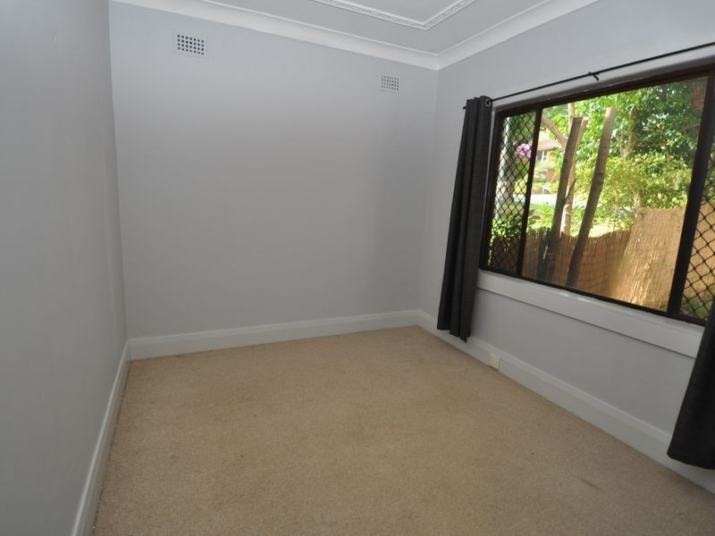 8 York Street, East Gosford NSW 2250