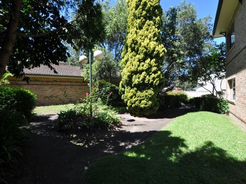 11/12-20 Kinarra Avenue, Wyoming NSW 2250