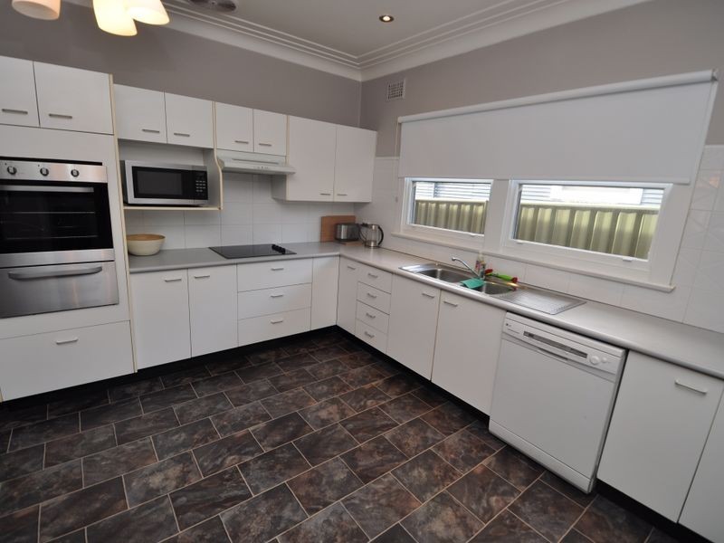 6 Jaques Street, Ourimbah NSW 2258