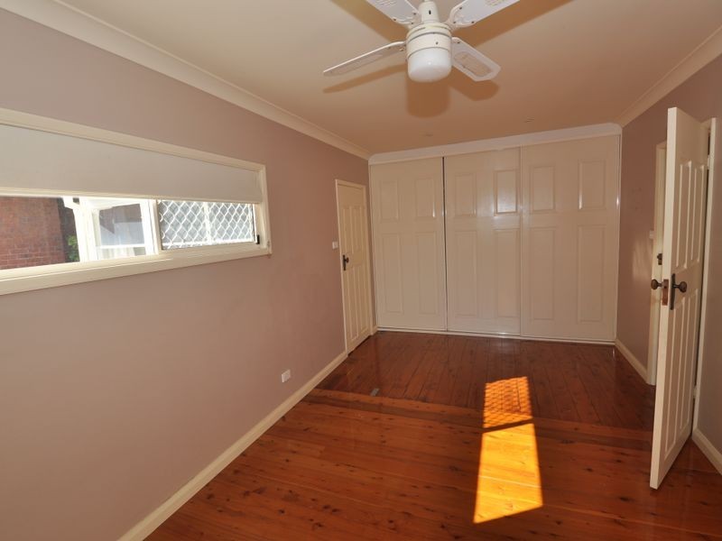 142 Albany Street, Point Frederick NSW 2250
