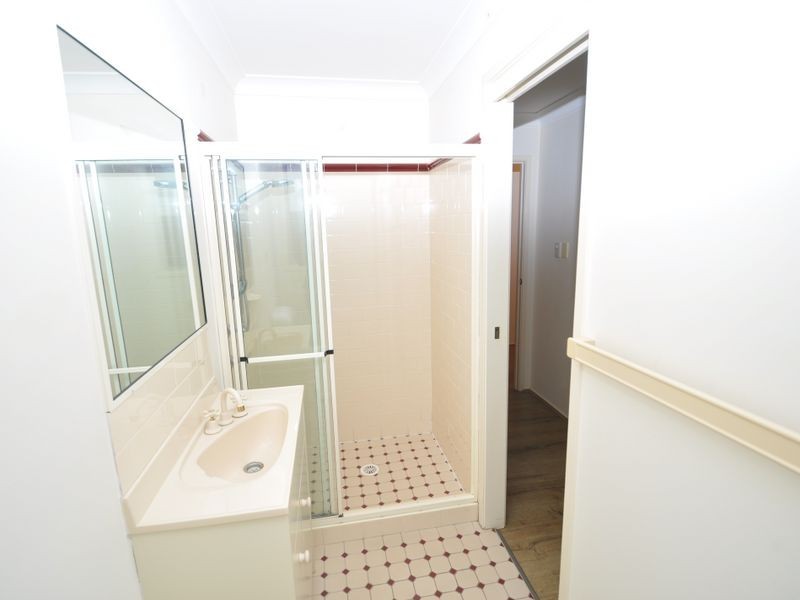 2/10A Kings Avenue, Terrigal NSW 2260