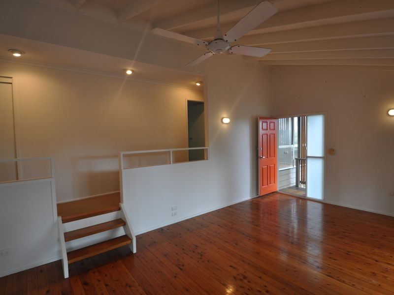 30 Surf Rider Ave, North Avoca NSW 2260