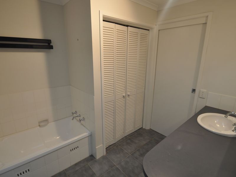 30 Surf Rider Ave, North Avoca NSW 2260