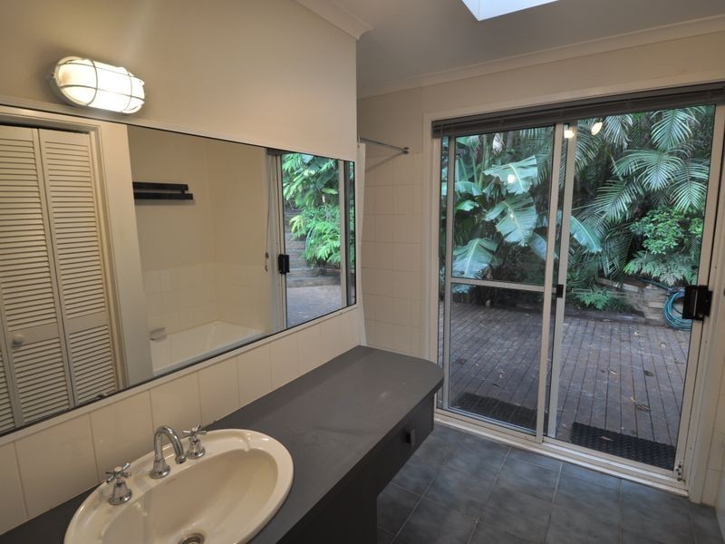 30 Surf Rider Ave, North Avoca NSW 2260