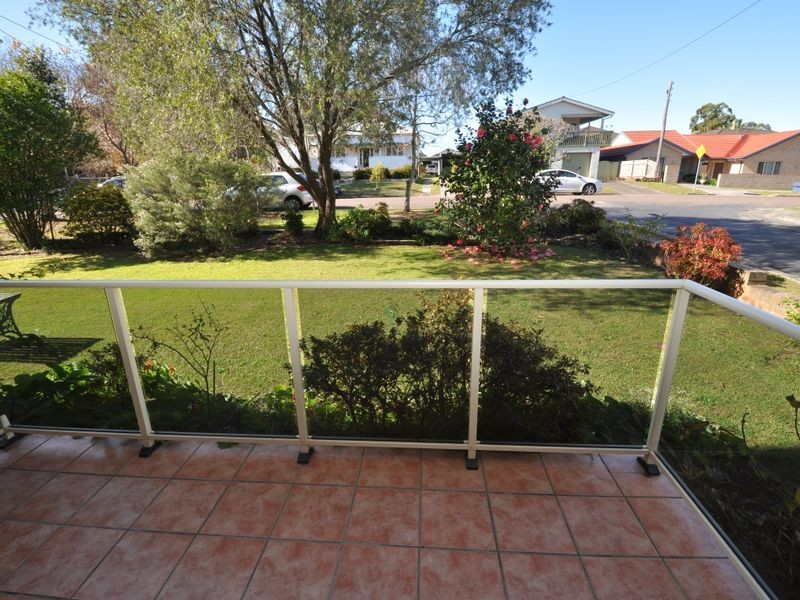 2/42 Frederick Street, Point Frederick NSW 2250