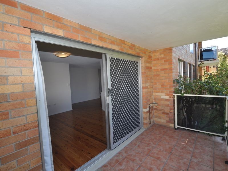 2/42 Frederick Street, Point Frederick NSW 2250