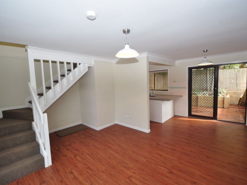 4/17 Ward Street, Gosford NSW 2250