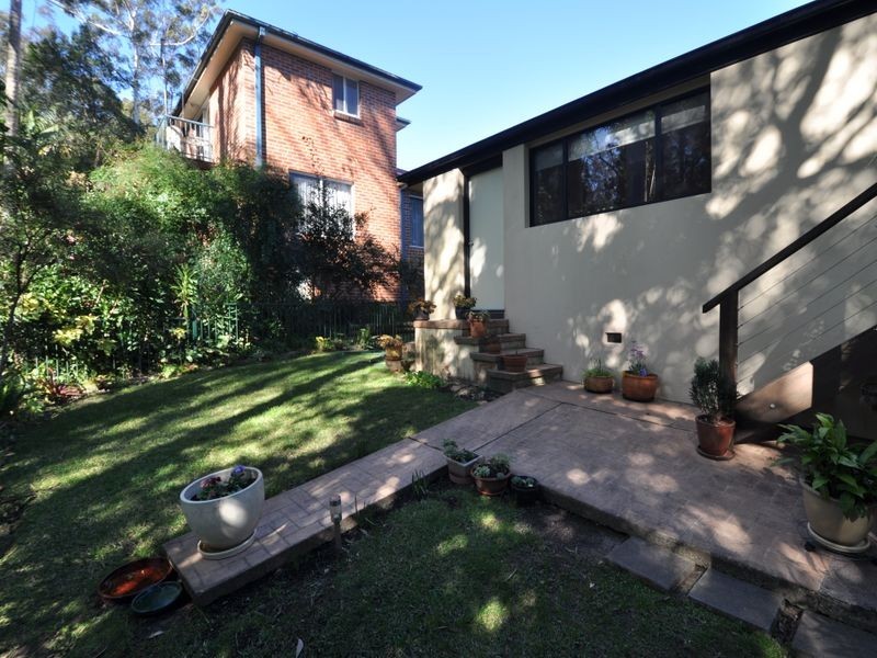 5 Cranbrook Avenue, Wyoming NSW 2250