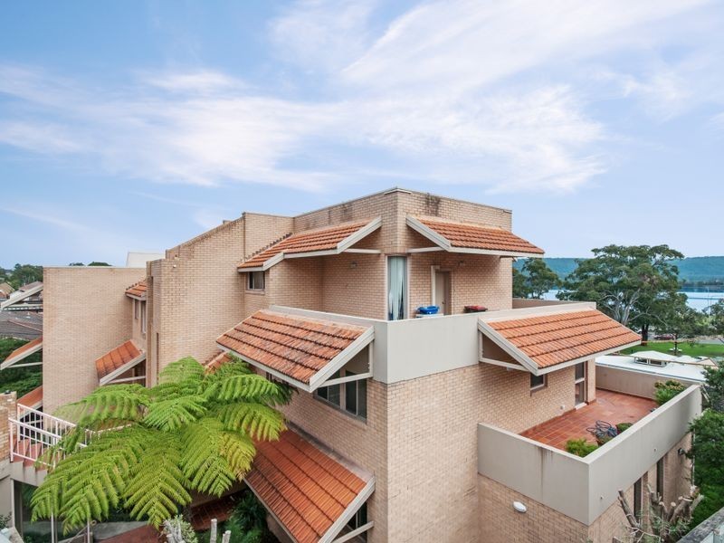 4/60 Henry Parry Drive, Gosford NSW 2250