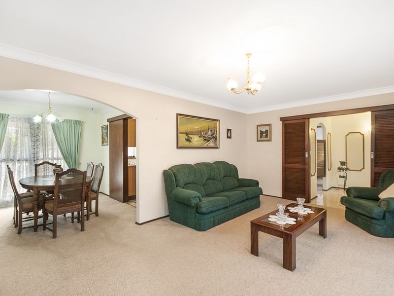 15 Elissa Crescent, Wyoming NSW 2250