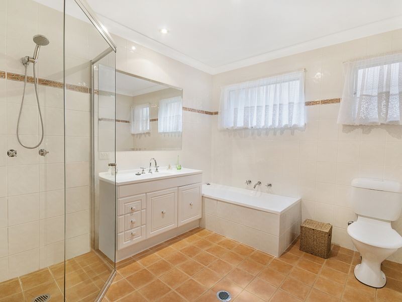 15 Elissa Crescent, Wyoming NSW 2250