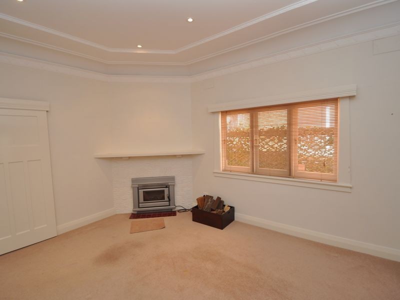179 Albany Street, Point Frederick NSW 2250
