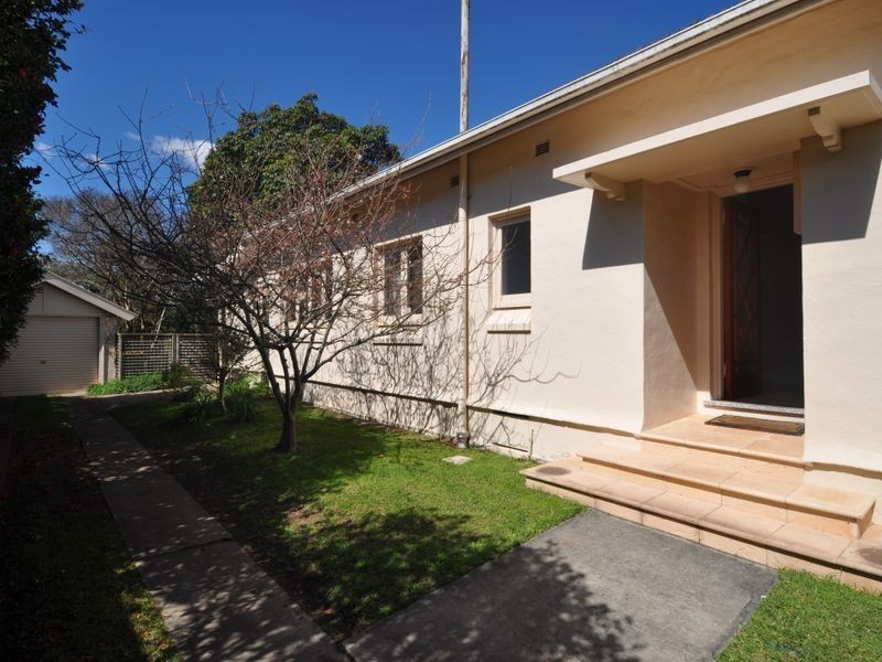 179 Albany Street, Point Frederick NSW 2250