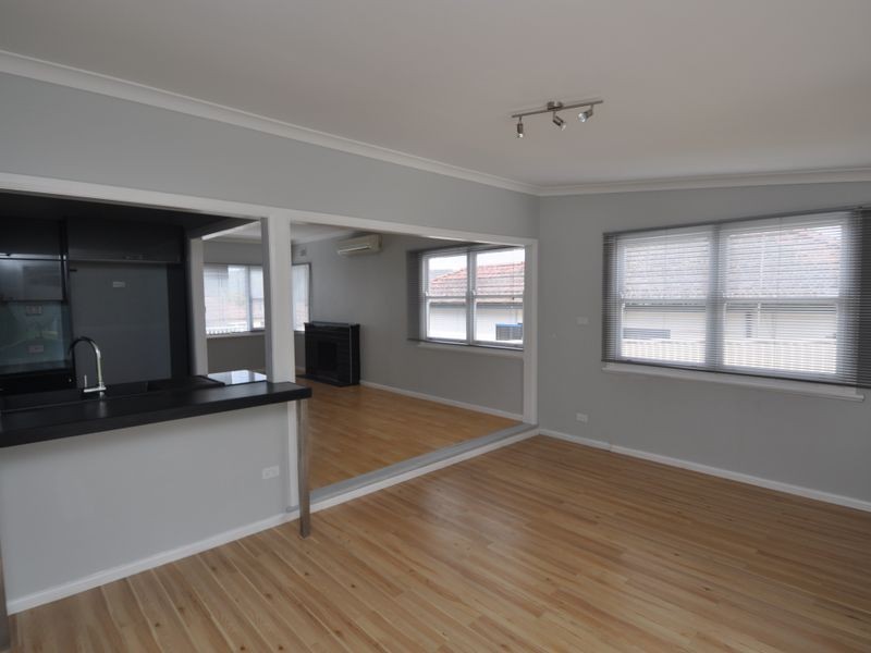 12 Donnison, West Gosford NSW 2250