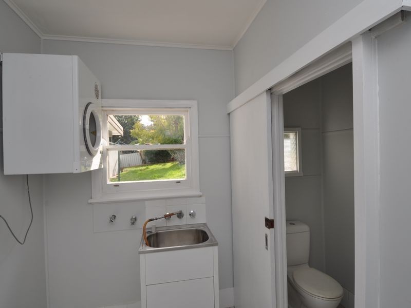 12 Donnison, West Gosford NSW 2250