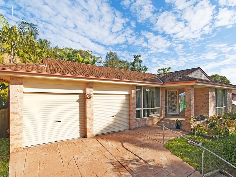 3 Woodport Close, Green Point NSW 2251