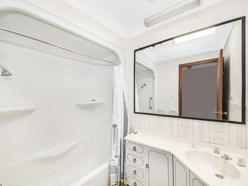 1/195-197 Albany Street, Point Frederick NSW 2250