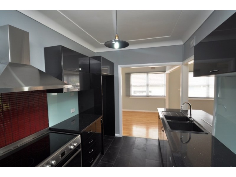 12 Donnison Street, West Gosford NSW 2250