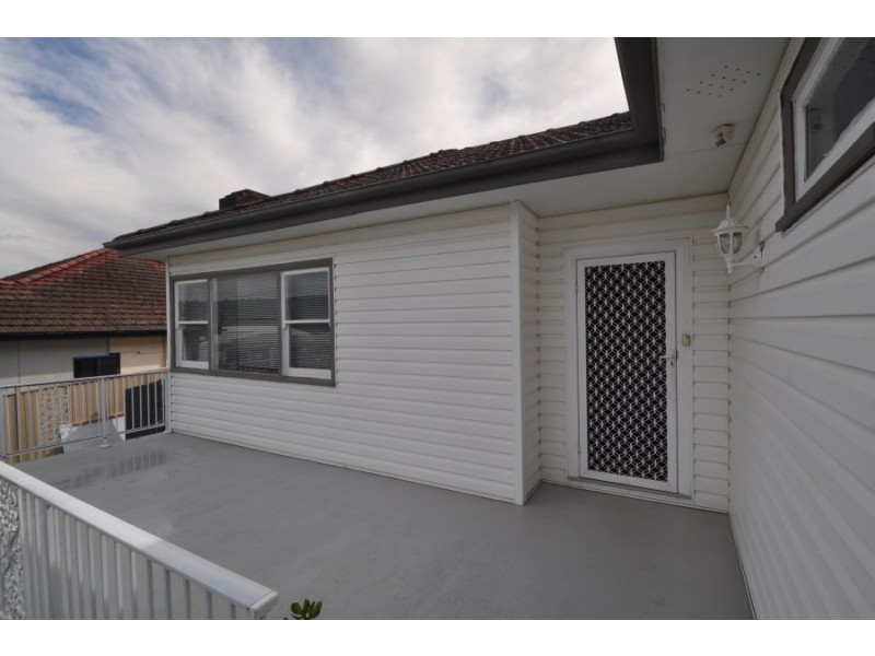 12 Donnison Street, West Gosford NSW 2250