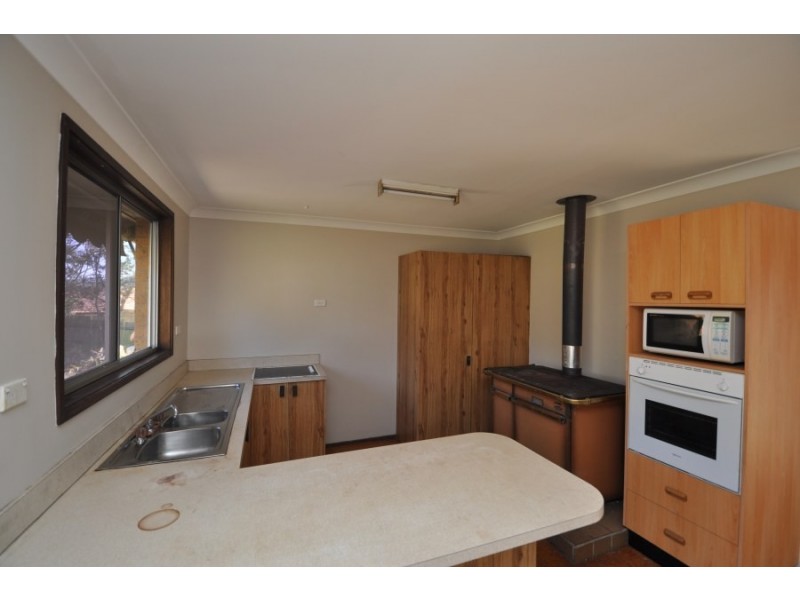 72 Newling Street, Lisarow NSW 2250