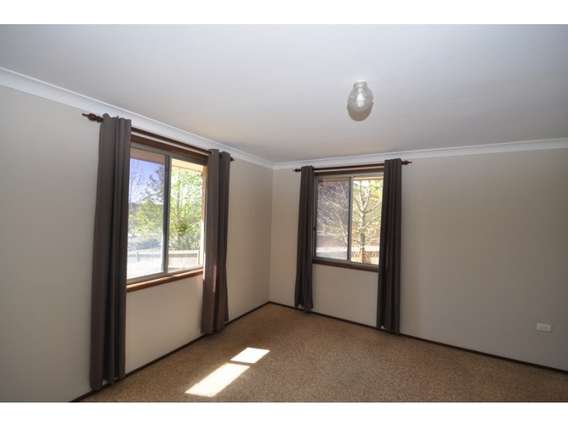 72 Newling Street, Lisarow NSW 2250