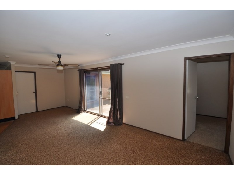 72 Newling Street, Lisarow NSW 2250