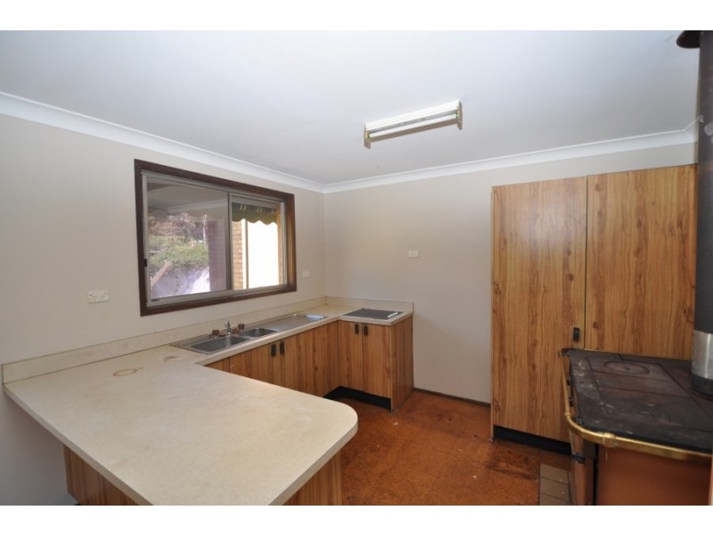 72 Newling Street, Lisarow NSW 2250