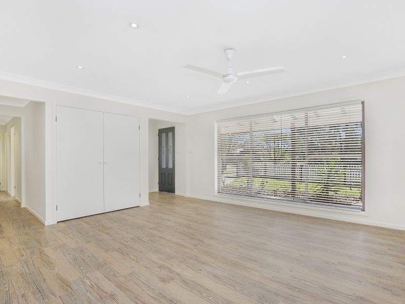 11 Compton Street, North Gosford NSW 2250