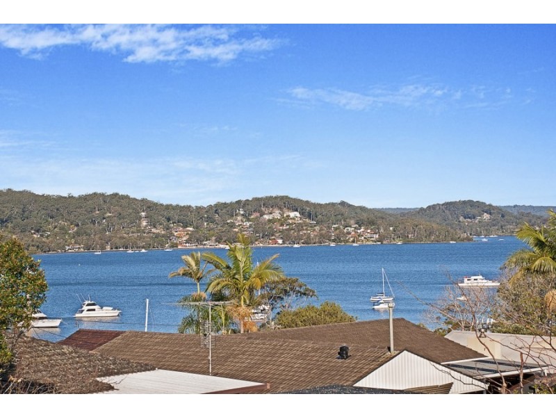 110a Albany Street, Point Frederick NSW 2250