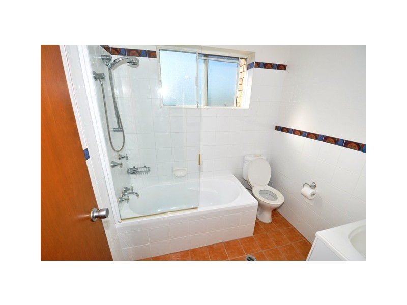 2/7 Sinclair Street, Gosford NSW 2250