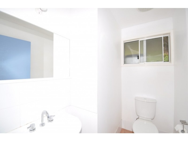 94 Blackbutt Street, Wyoming NSW 2250