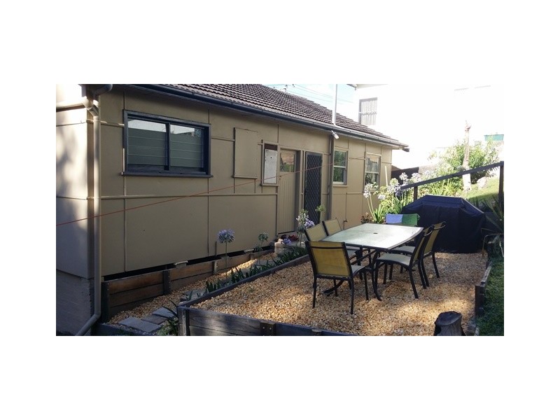 72 Donnison Street, Gosford NSW 2250