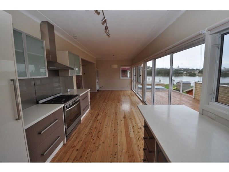 10 Ogilvie Street, Terrigal NSW 2260