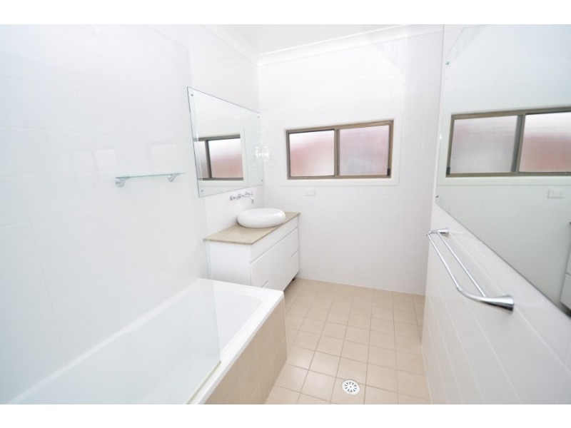 10 Ogilvie Street, Terrigal NSW 2260