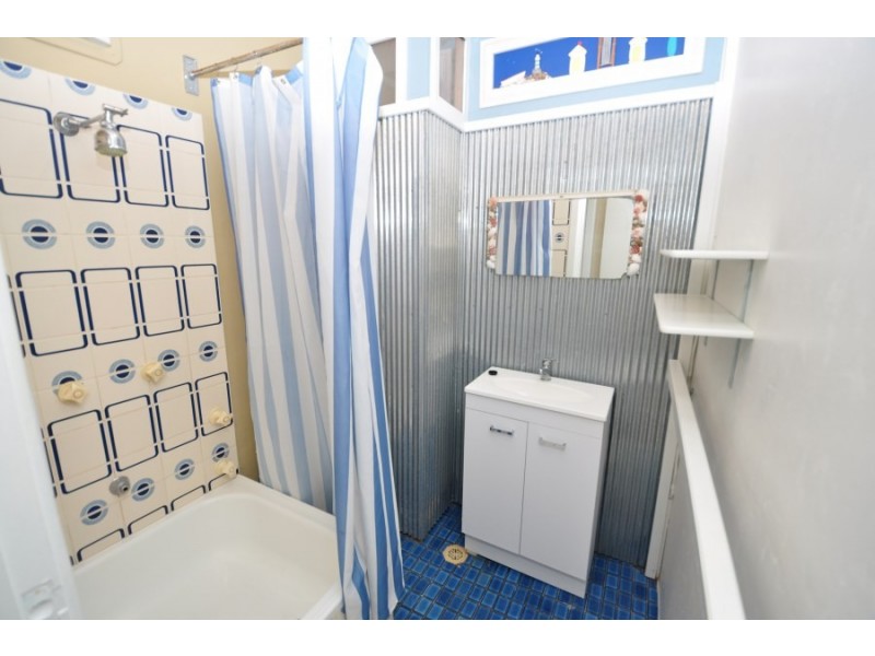 10 Ogilvie Street, Terrigal NSW 2260